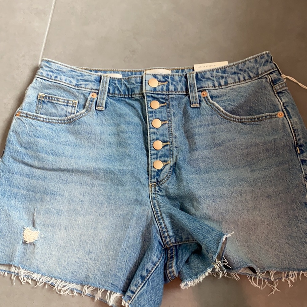 Universal Thread Target Denim Shorts - Picture 2 of 4